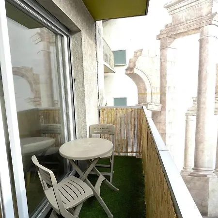 Lumineux Avec Balcon Et Ascenseur Au Coeur D'aix-les-bains - Ideal 1-2 Personnes - Fr-1-555-84 * Aix-les-Bains