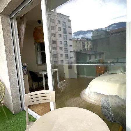 Apartament Lumineux Avec Balcon Et Ascenseur Au Coeur D'aix-les-bains - Ideal 1-2 Personnes - Fr-1-555-84 *