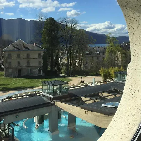 Lumineux Avec Balcon Et Ascenseur Au Coeur D'aix-les-bains - Ideal 1-2 Personnes - Fr-1-555-84 *
